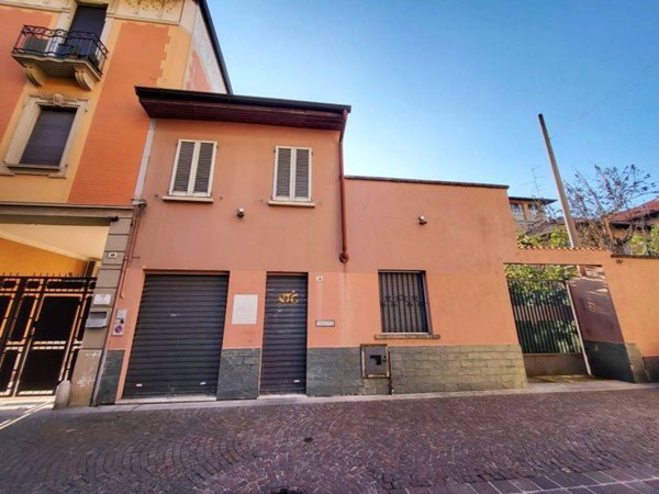 trivano in vendita ad Arcore