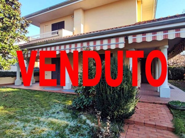 casa indipendente in vendita ad Arcore