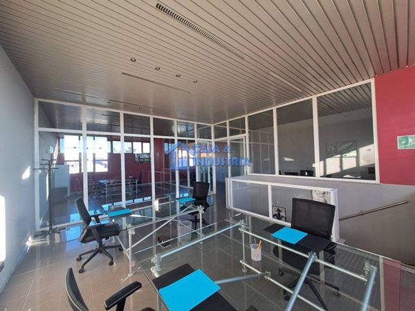 ufficio in vendita ad Arcore