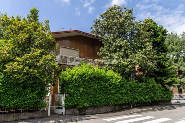 appartamento in vendita ad Arcore