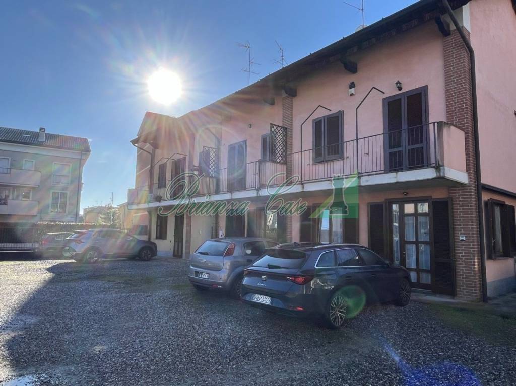 casa indipendente in vendita ad Arcore