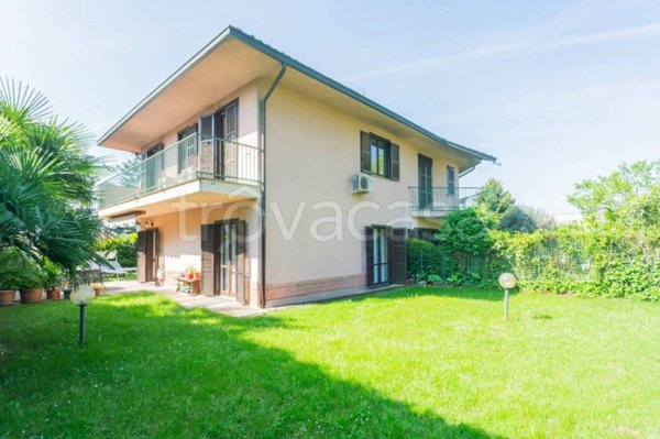 casa indipendente in vendita ad Arcore