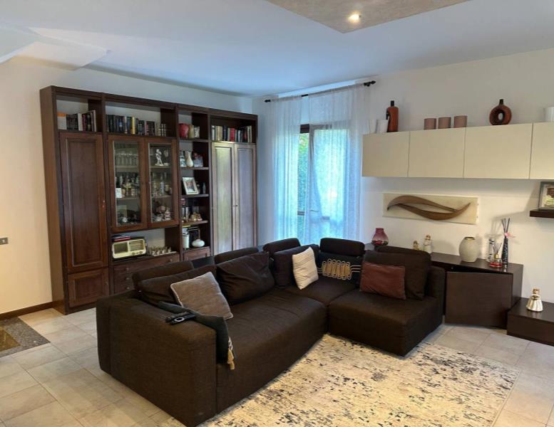 casa indipendente in vendita ad Arcore