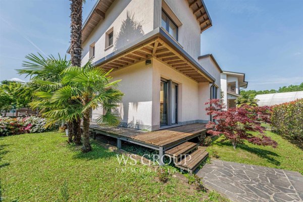 casa indipendente in vendita ad Arcore
