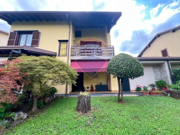 casa indipendente in vendita ad Arcore