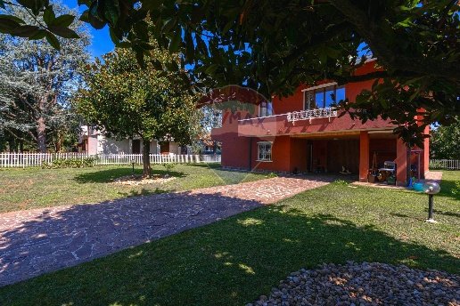 casa indipendente in vendita ad Arcore
