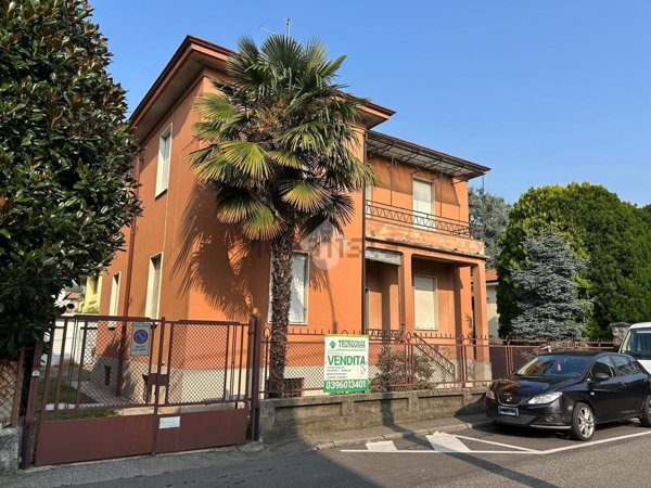 appartamento in vendita ad Arcore