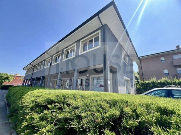 ufficio in vendita ad Arcore