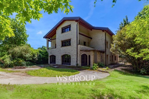 casa indipendente in vendita ad Arcore