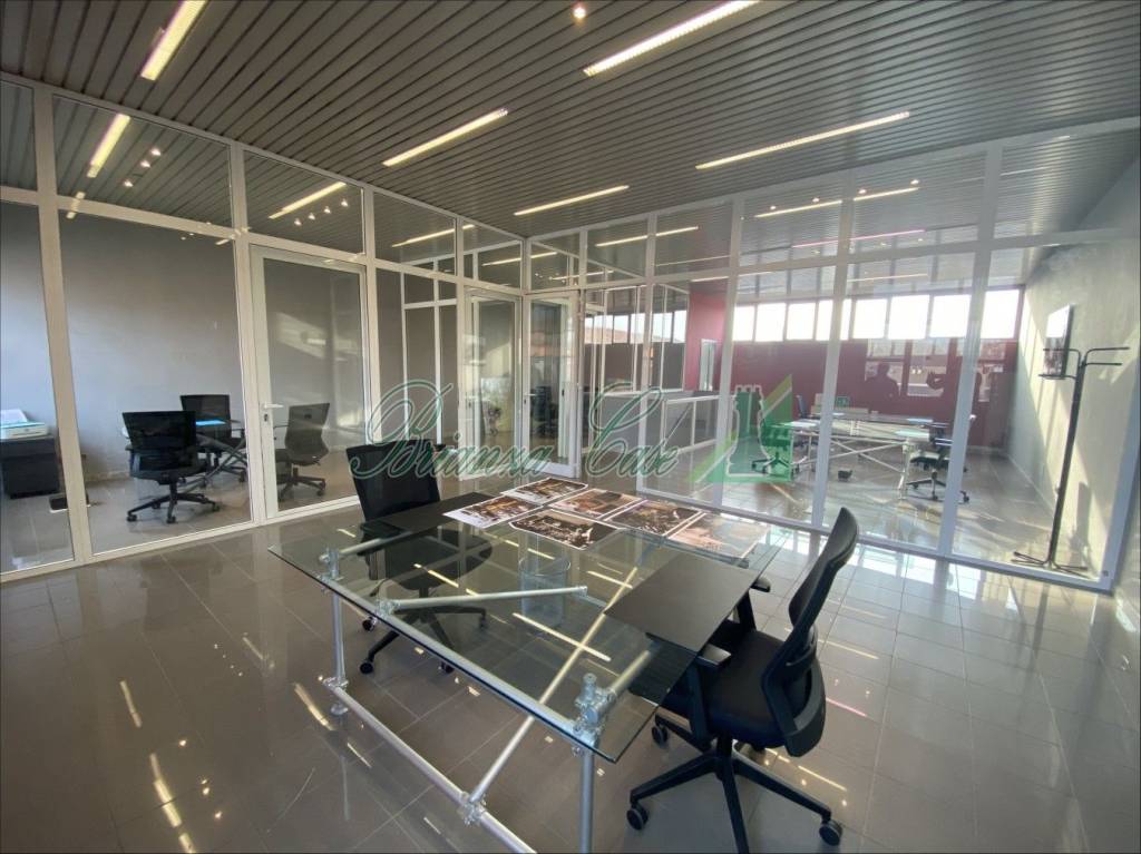ufficio in vendita ad Arcore