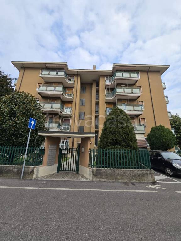 appartamento in vendita ad Arcore