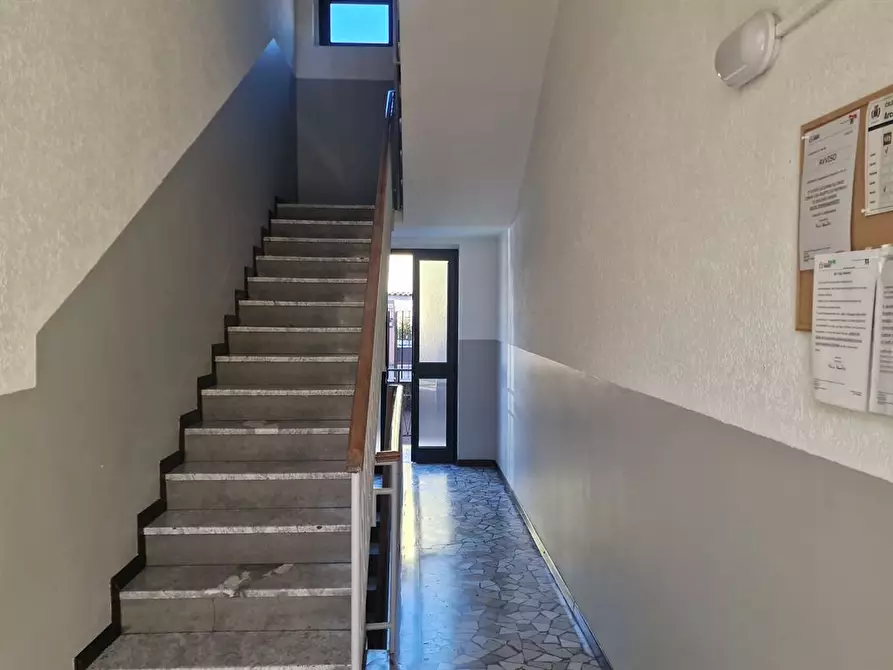 negozio in vendita ad Arcore