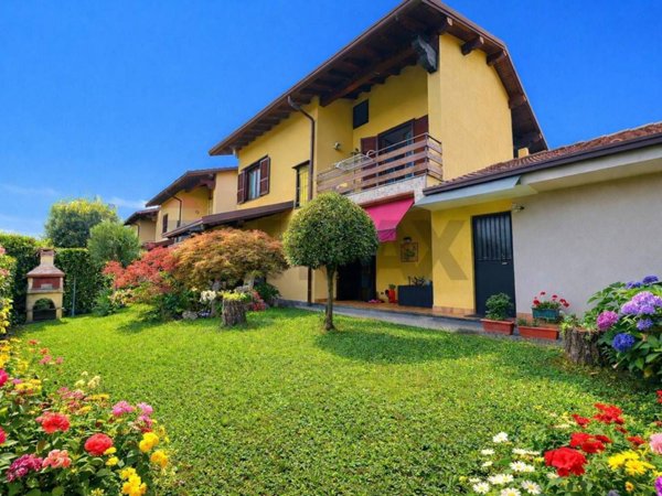 casa indipendente in vendita ad Arcore