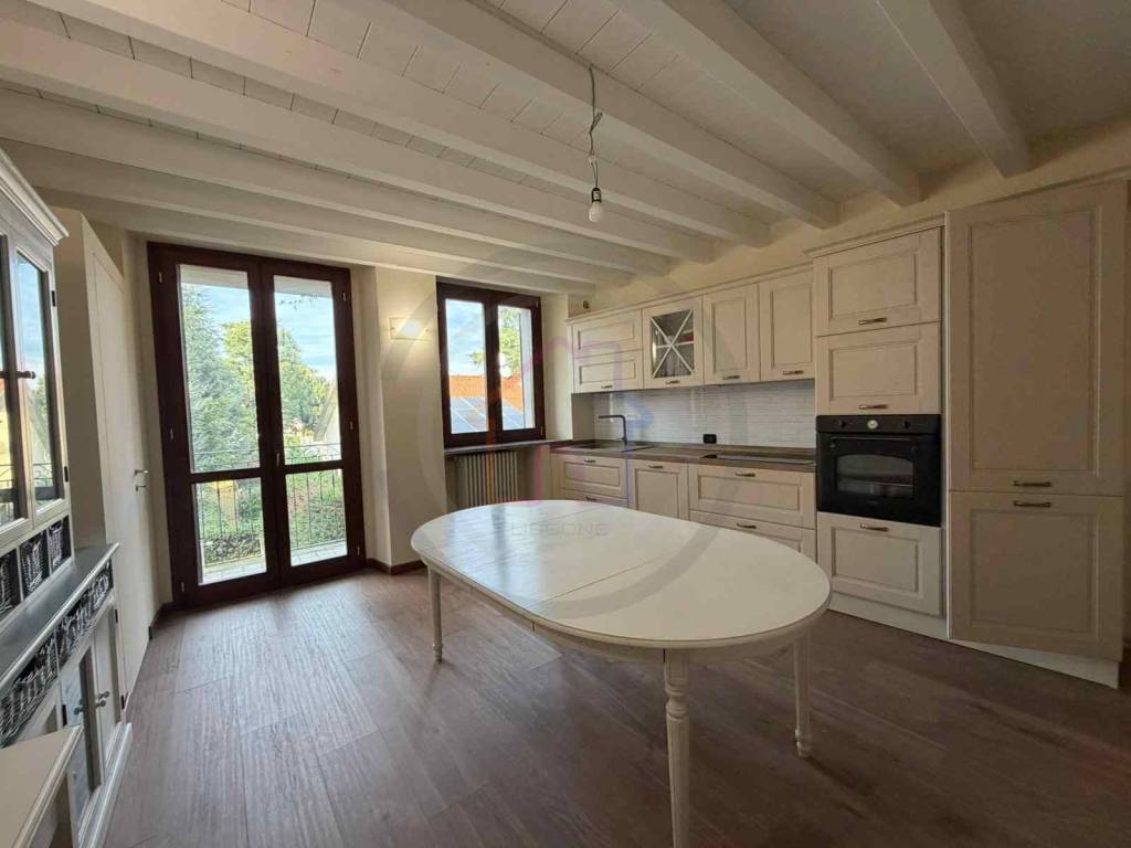 appartamento in vendita ad Arcore