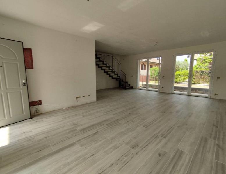 casa indipendente in vendita ad Arcore