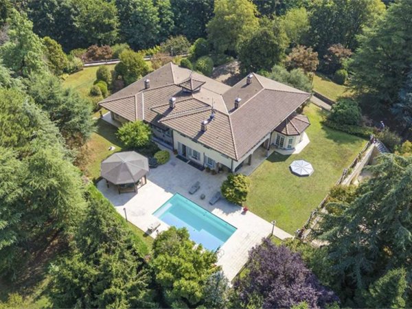 casa indipendente in vendita ad Arcore