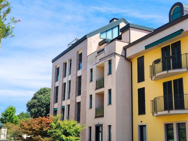 appartamento in vendita ad Arcore