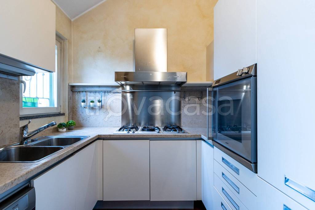 appartamento in vendita ad Arcore