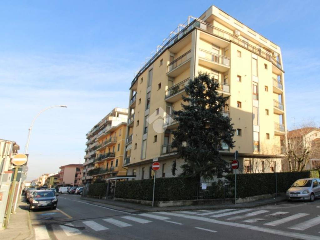 appartamento in vendita ad Arcore