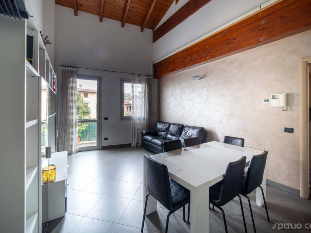 appartamento in vendita ad Arcore
