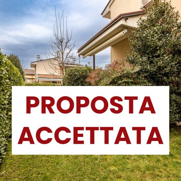 casa indipendente in vendita ad Arcore