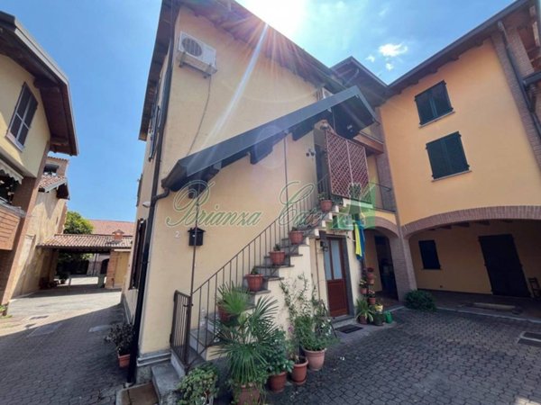 appartamento in vendita ad Arcore