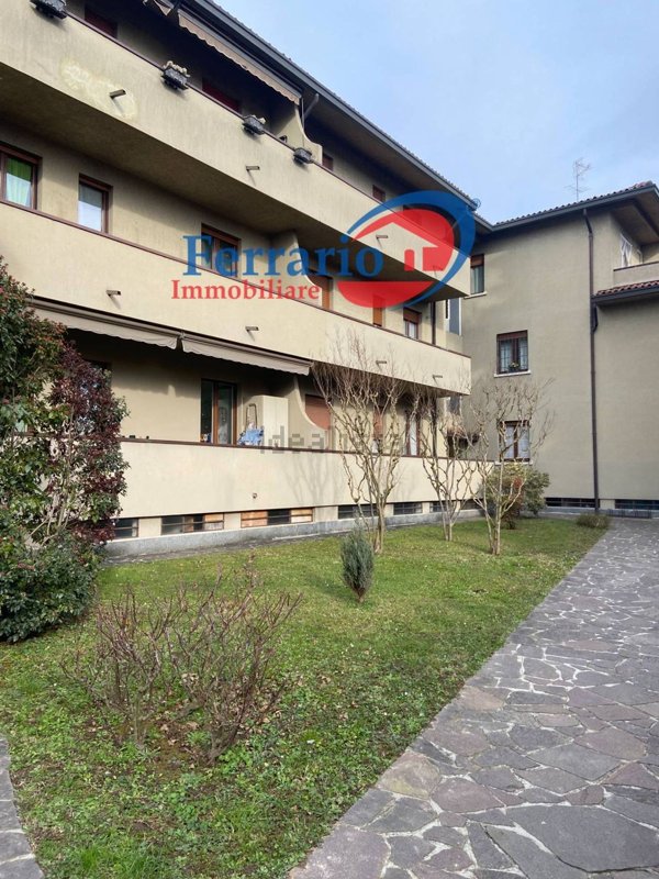 appartamento in vendita ad Arcore