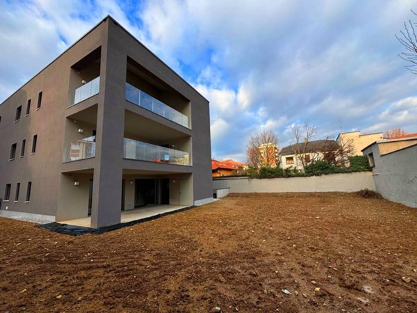 appartamento in vendita ad Arcore