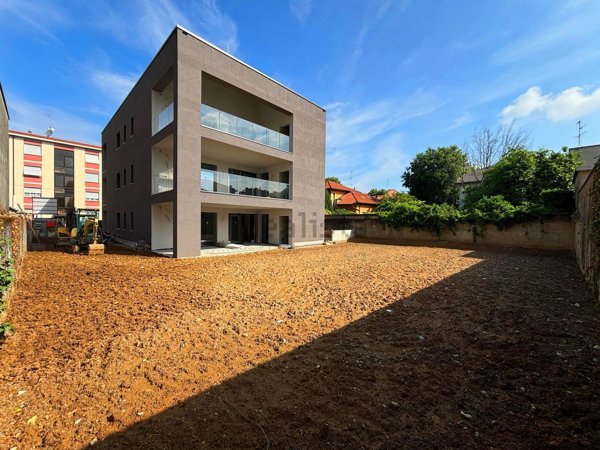 appartamento in vendita ad Arcore