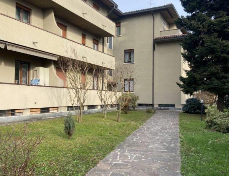 appartamento in vendita ad Arcore