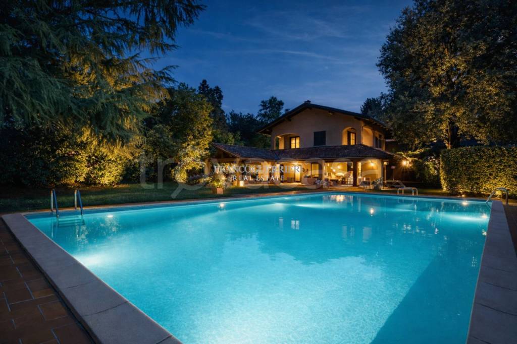 casa indipendente in vendita ad Arcore