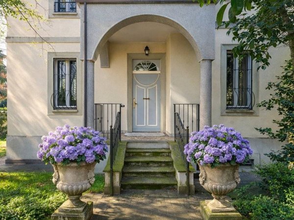 casa indipendente in vendita ad Arcore