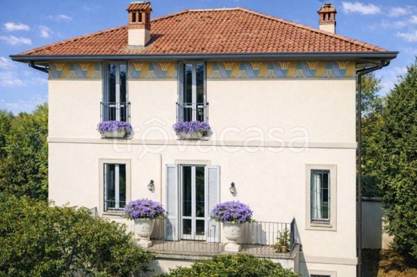 casa indipendente in vendita ad Arcore