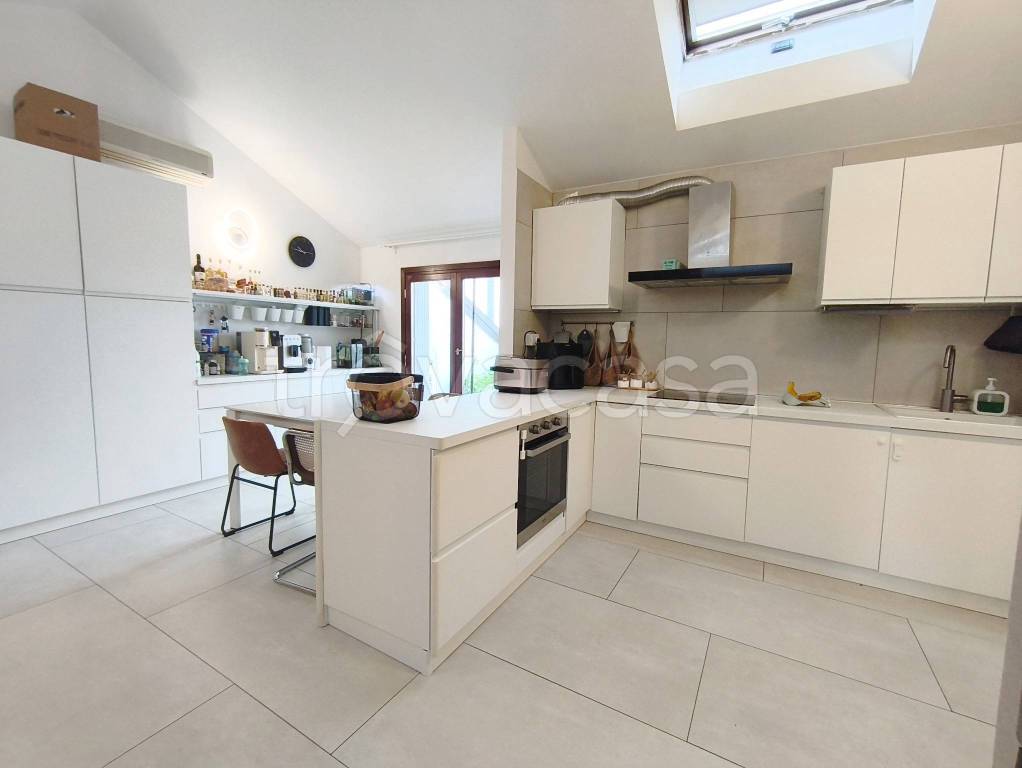 appartamento in vendita ad Arcore