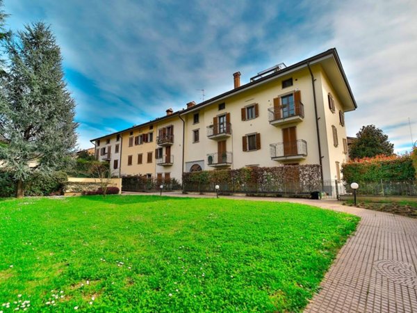 appartamento in vendita ad Arcore