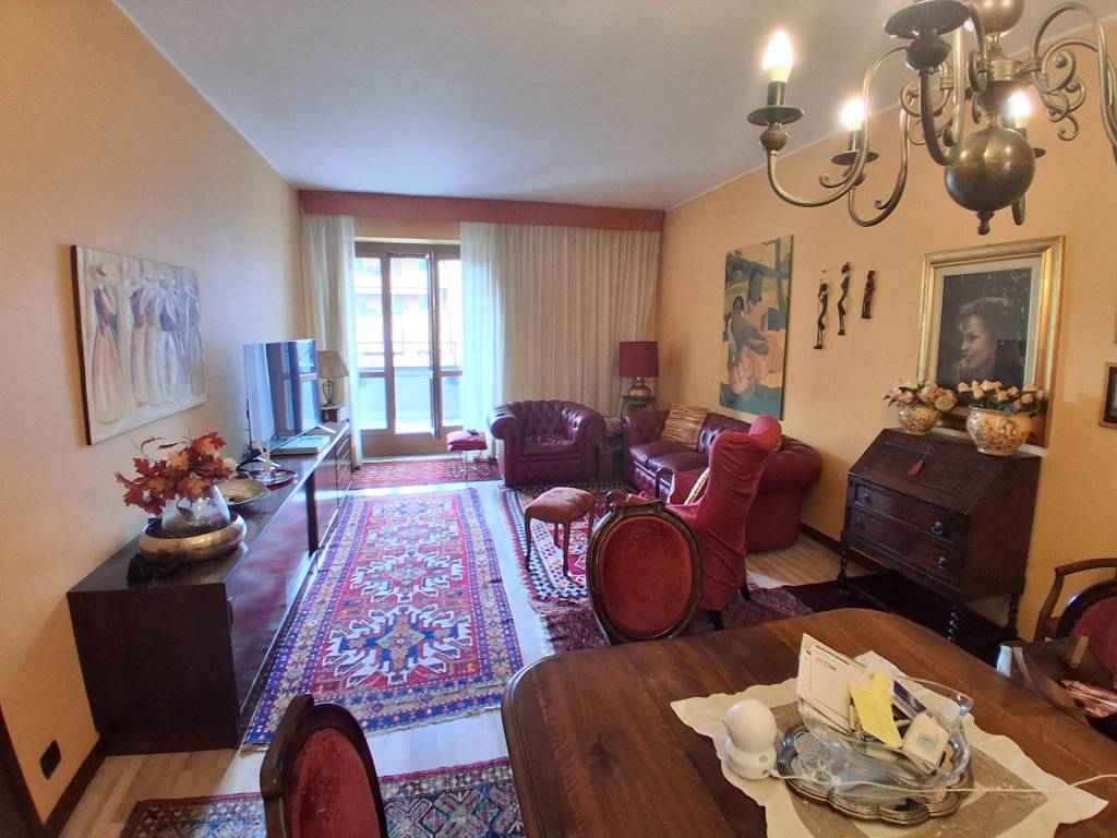 appartamento in vendita ad Arcore