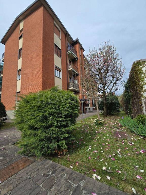 appartamento in vendita ad Arcore