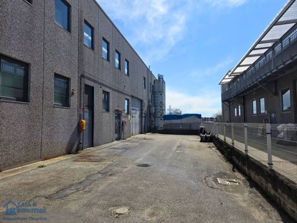 ufficio in vendita ad Arcore