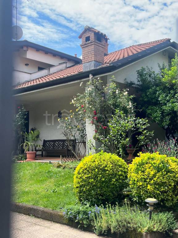 appartamento in vendita ad Arcore