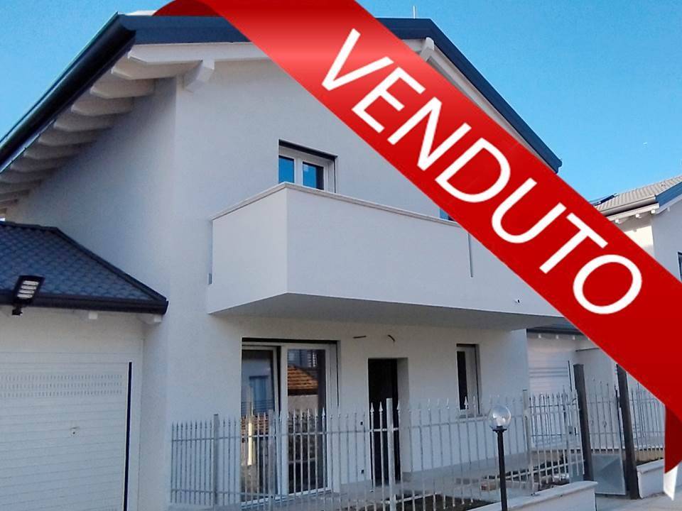 casa indipendente in vendita ad Arcore