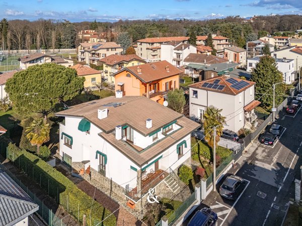 casa indipendente in vendita ad Arcore