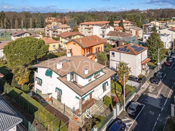 casa indipendente in vendita ad Arcore