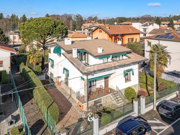 casa indipendente in vendita ad Arcore