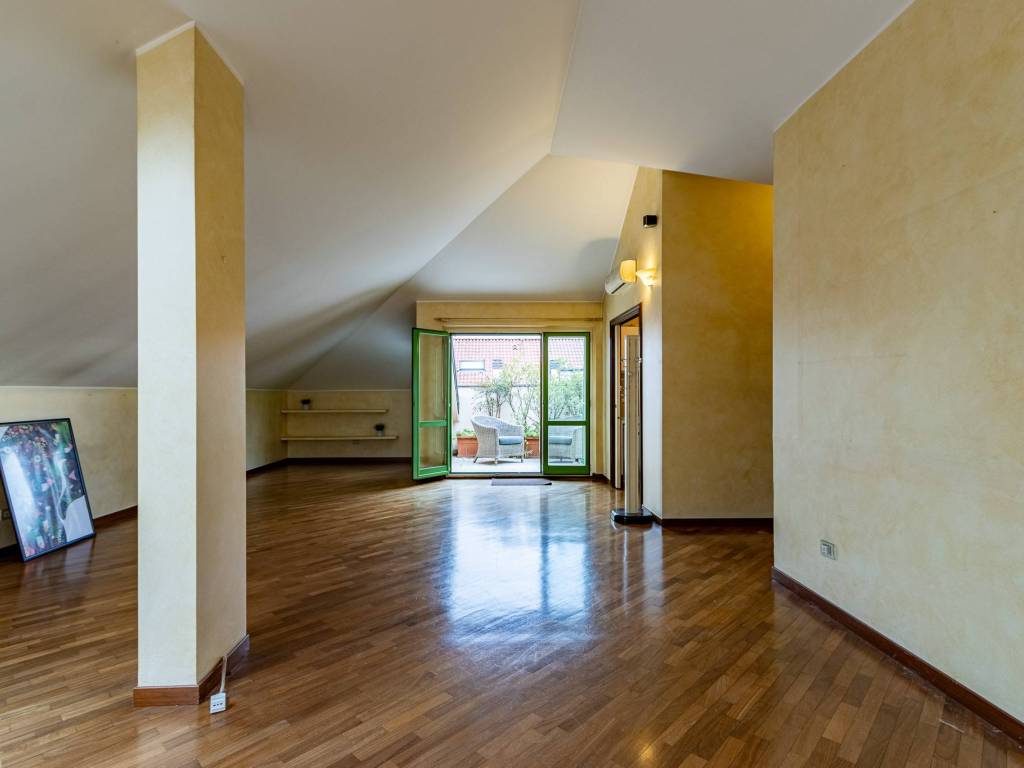 appartamento in vendita ad Arcore