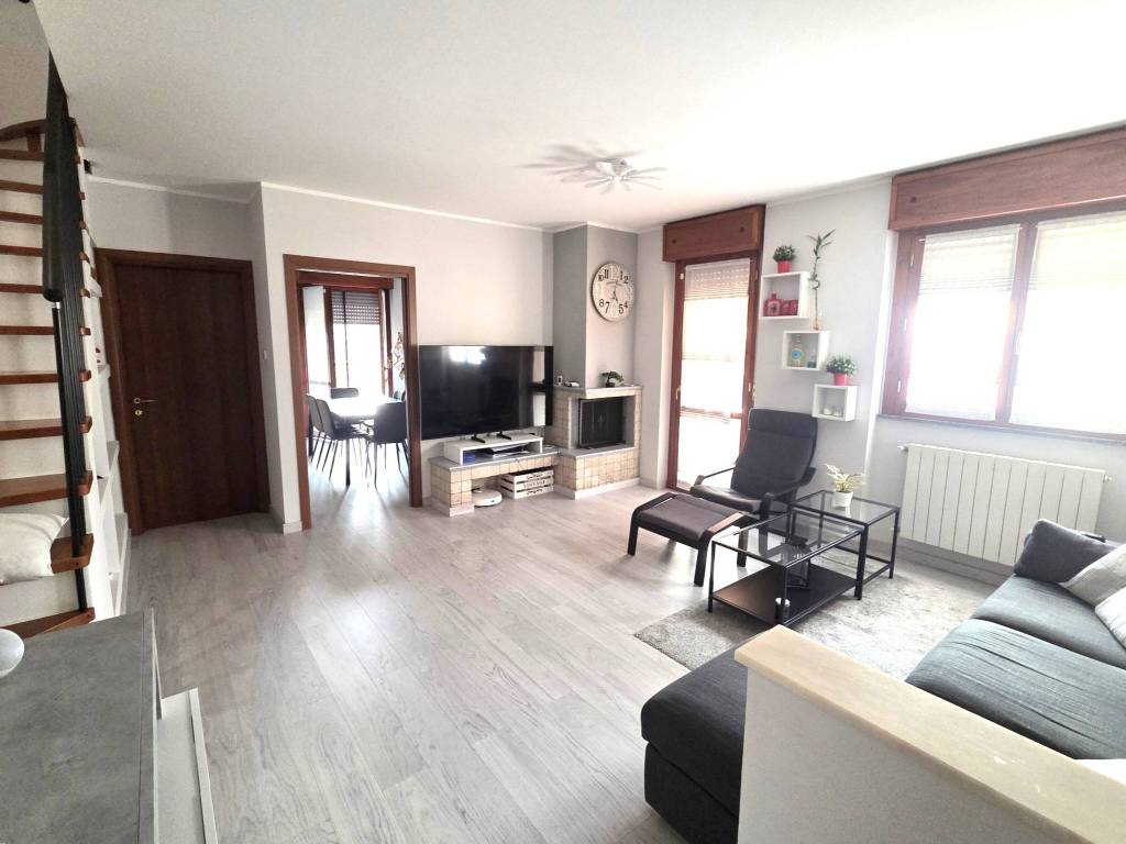 appartamento in vendita ad Arcore