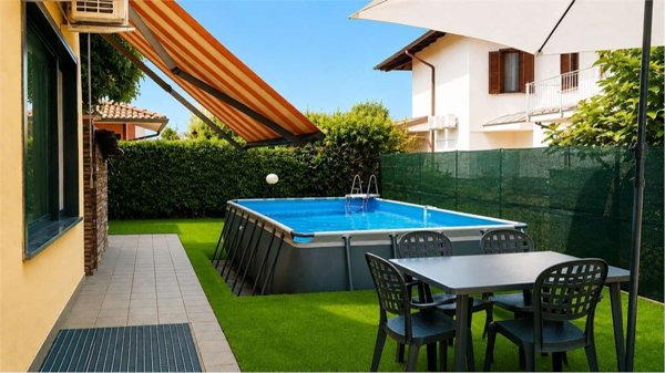 casa indipendente in vendita ad Arcore