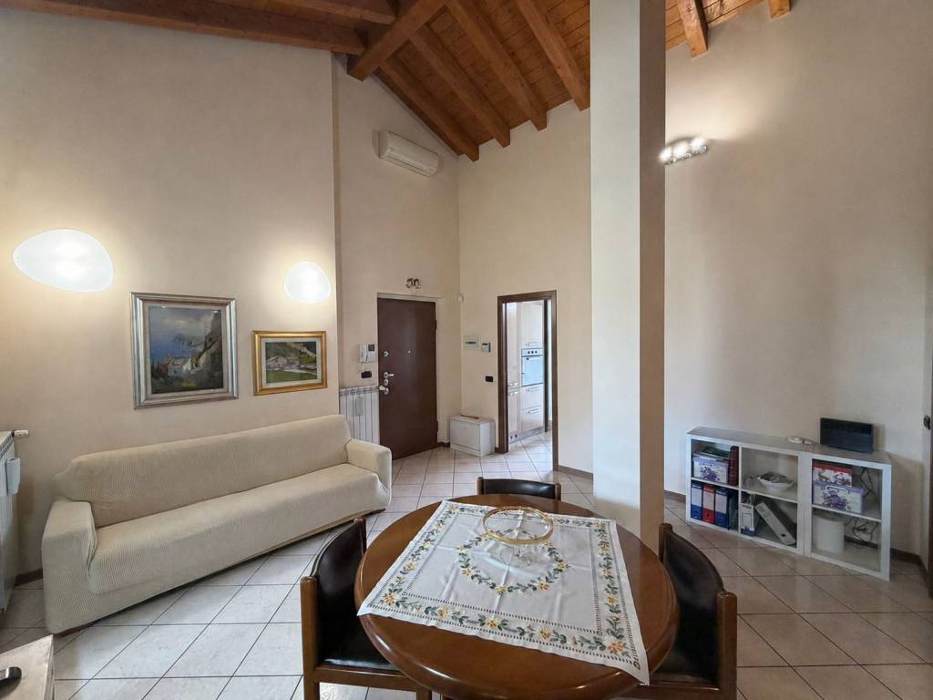 appartamento in vendita ad Arcore
