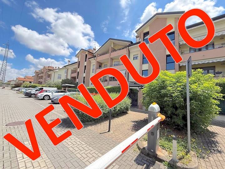 appartamento in vendita ad Arcore