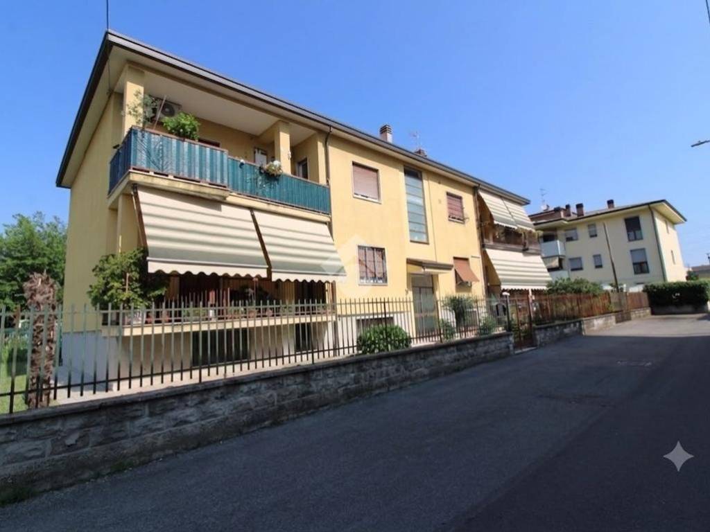 appartamento in vendita ad Arcore