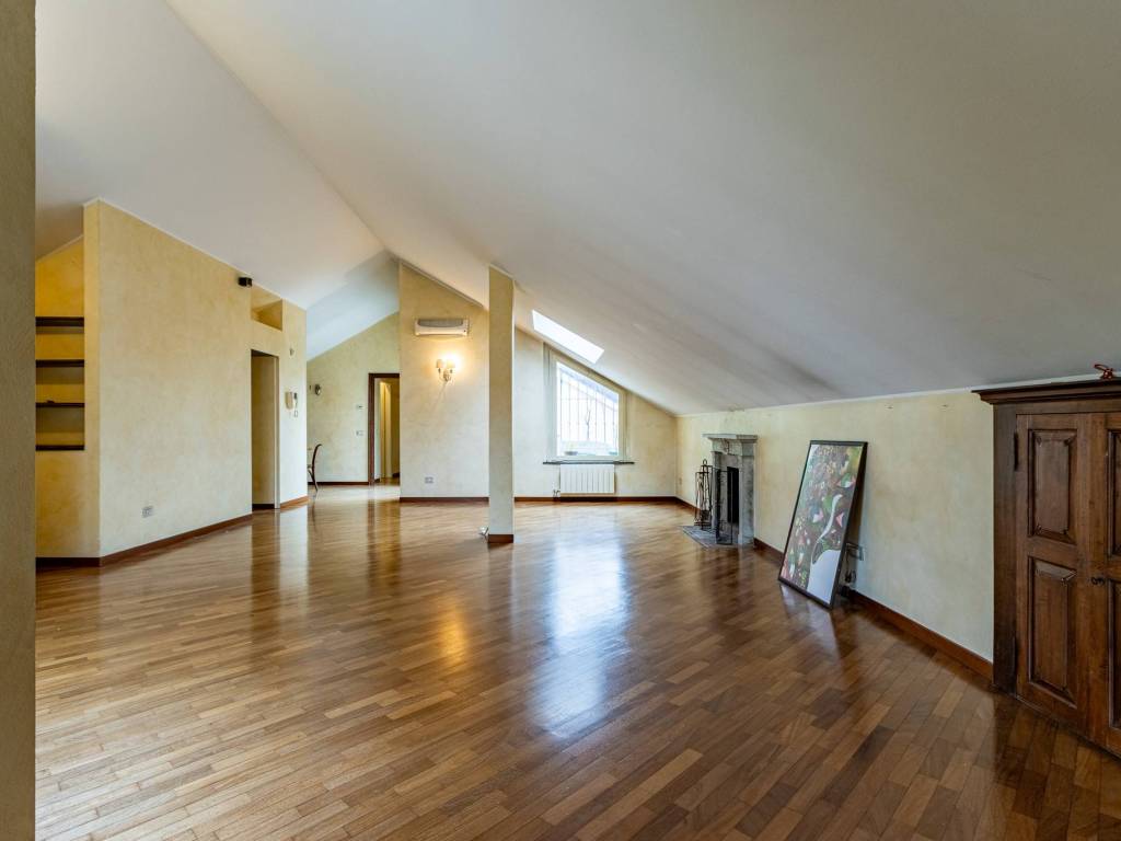 appartamento in vendita ad Arcore